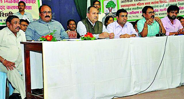 The cancellation of defective notes of government leaseers will be canceled | सरकारी पट्टेदारांची सदोष नोंद रद्द करणार The cancellation of defective notes of government leaseers will be canceled | सरकारी पट्टेदारांची सदोष नोंद रद्द करणार