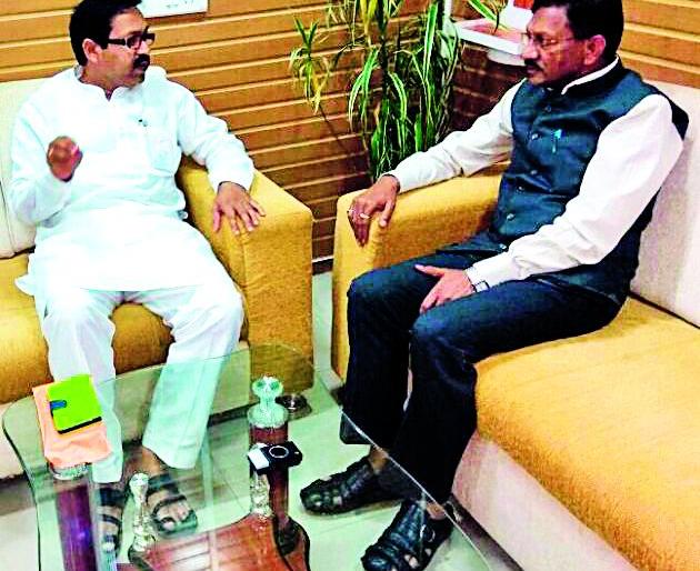 New Seven General Coaches to Maharashtra Express | महाराष्ट्र एक्स्प्रेसला नवे सात जनरल डबे New Seven General Coaches to Maharashtra Express | महाराष्ट्र एक्स्प्रेसला नवे सात जनरल डबे