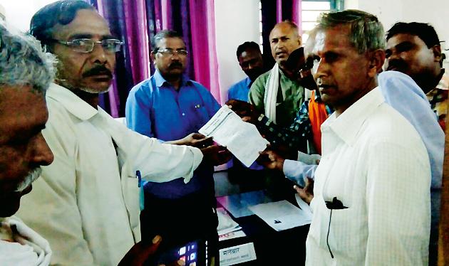 Close the 16-hour load on the coca feeder | कोका फिडरवरील १६ तासांचे भारनियमन बंद करा