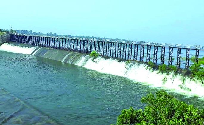 Vacant posts become abstacles in the use of irrigation capacity | सिंचन क्षमता वापरात रिक्त पदांचा खोडा Vacant posts become abstacles in the use of irrigation capacity | सिंचन क्षमता वापरात रिक्त पदांचा खोडा