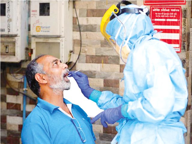 78% patients recover in Nashik division | नाशिक विभागात ७८ टक्के रुग्ण बरे 78% patients recover in Nashik division | नाशिक विभागात ७८ टक्के रुग्ण बरे