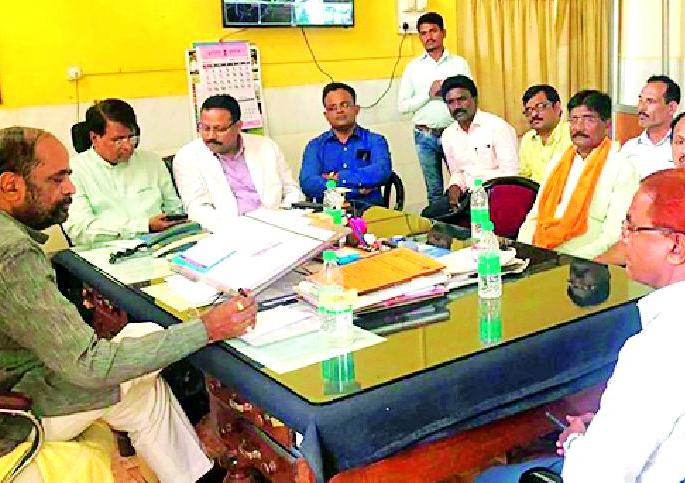 Former Union Home Minister reviews Corona | माजी केंद्रीय गृहराज्यमंत्र्यांनी घेतला कोरोनाबाबत आढावा