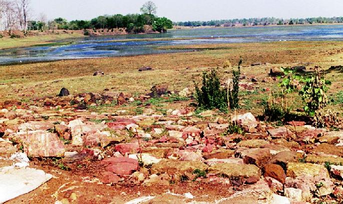 Stop neglecting the historic Junona Lake | ऐतिहासिक जुनोना तलावाची उपेक्षा थांबवा Stop neglecting the historic Junona Lake | ऐतिहासिक जुनोना तलावाची उपेक्षा थांबवा