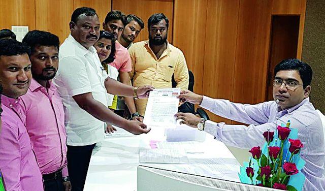 Due to cylinder depletion risk | सिलिंडरच्या गोडावूनमुळे धोका Due to cylinder depletion risk | सिलिंडरच्या गोडावूनमुळे धोका