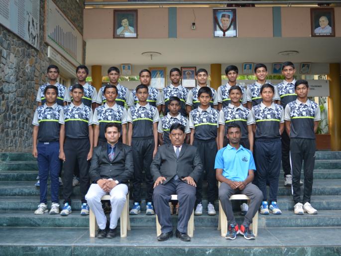 Sharad Pawar International School's cricket team at the departmental level | शरद पवार इंटरनॅशनल स्कूलचा क्रि केट संघ विभागीय पातळीवर Sharad Pawar International School's cricket team at the departmental level | शरद पवार इंटरनॅशनल स्कूलचा क्रि केट संघ विभागीय पातळीवर