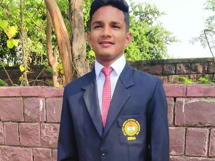 Akola's Sufian in India team for Asian football tournament | आशियाई फुटबॉल स्पर्धेत अकोल्याचा सुफीयान करणार भारताचे प्रतिनिधित्व Akola's Sufian in India team for Asian football tournament | आशियाई फुटबॉल स्पर्धेत अकोल्याचा सुफीयान करणार भारताचे प्रतिनिधित्व