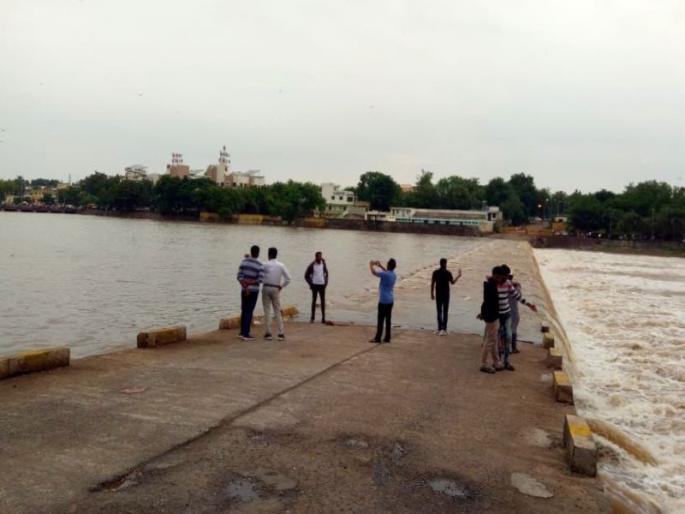 1 thousand cusecs erased from Akalpada | अक्कलपाड्यातून १० हजार क्युसेसचा विसर्ग