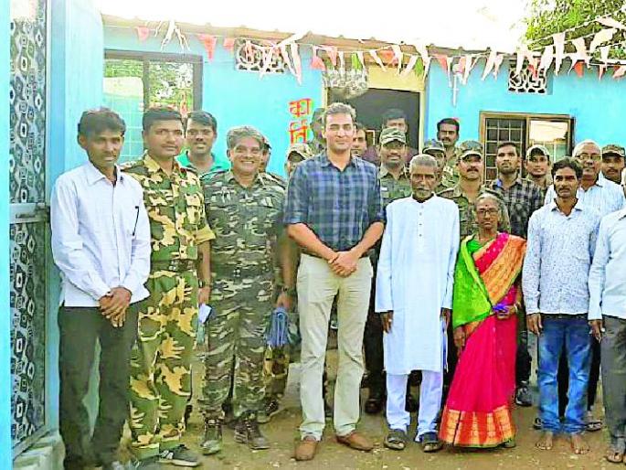 Older couple get shelter with police help | पोलिसांच्या मदतीने वृद्ध दाम्पत्याला मिळाला निवारा