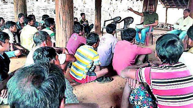 Tehsildar's initiative for the certificates | दाखल्यांसाठी तहसीलदारांचा पुढाकार Tehsildar's initiative for the certificates | दाखल्यांसाठी तहसीलदारांचा पुढाकार