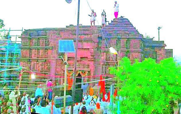 The work of the restoration of Marc was stopped | मार्र्कं डाच्या जीर्णोद्धाराचे काम रखडले