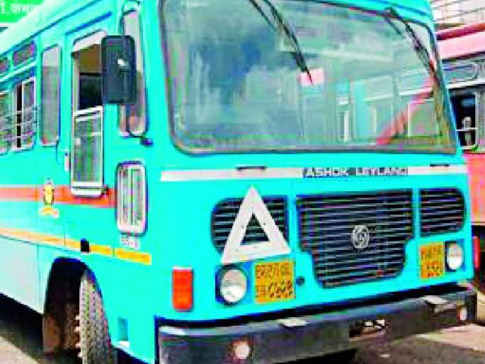 Free travel of nine thousand students | नऊ हजार विद्यार्थिनींचा मोफत प्रवास Free travel of nine thousand students | नऊ हजार विद्यार्थिनींचा मोफत प्रवास