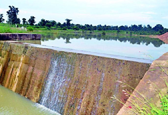 16 villages of taluka will be cleaned | तालुक्यातील १६ गावे होणार पाणीदार 16 villages of taluka will be cleaned | तालुक्यातील १६ गावे होणार पाणीदार