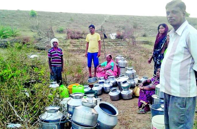 Water shortage at Palasgaon (DAVA) | पळसगाव (डव्वा) येथे पाणी टंचाई Water shortage at Palasgaon (DAVA) | पळसगाव (डव्वा) येथे पाणी टंचाई
