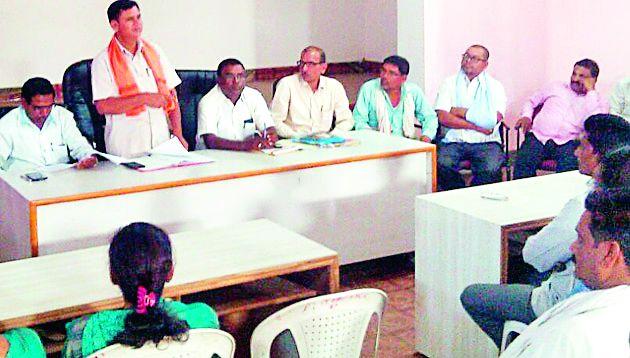 6 expelled from the Police Patil organization | ६ पोलीस पाटील संघटनेतून निष्कासित
