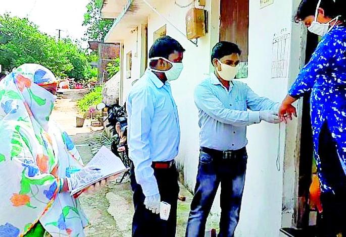 Aim to visit 34 thousand families in the taluka | तालुक्यातील ३४ हजार कुटुंबाला भेटी देण्याचे उद्दिष्ट Aim to visit 34 thousand families in the taluka | तालुक्यातील ३४ हजार कुटुंबाला भेटी देण्याचे उद्दिष्ट