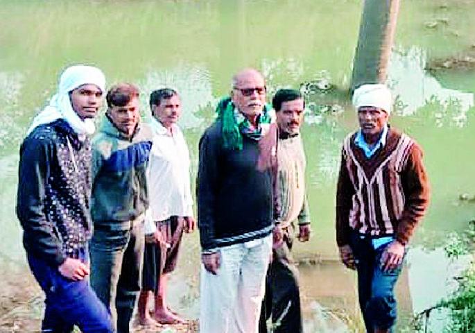 30 hectares of agriculture deprived of irrigation | ३० हेक्टर शेती सिंचनापासून वंचित 30 hectares of agriculture deprived of irrigation | ३० हेक्टर शेती सिंचनापासून वंचित