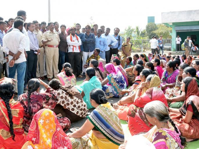 Two hours for Sainagar residents, Rastaroko | साईनगरवासियांचा दोन तास रास्तारोको