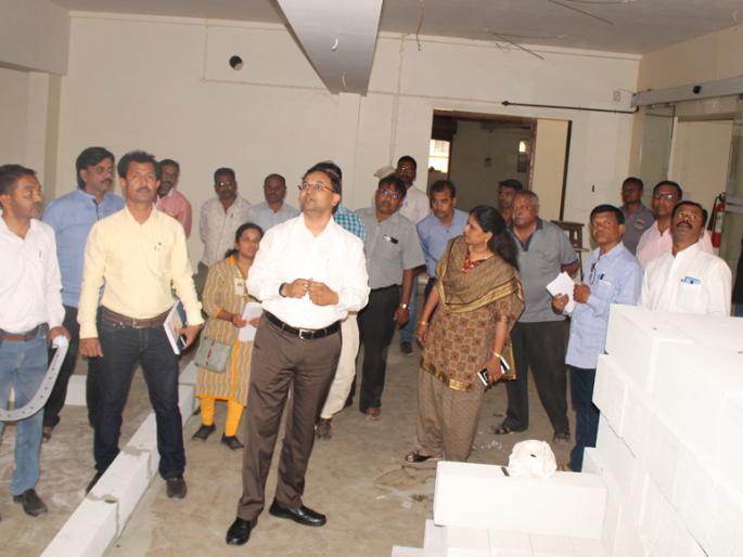 Counting of Countdown Counting Centers | मतमोजणी केंद्राची पाहणी