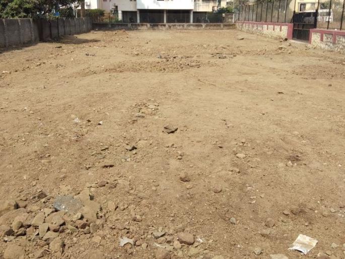 When the action was taken against the slaughtering of six orchards? | छत्तीस वृक्षांची कत्तल करणाऱ्या ठेकेदारावर कारवाई केव्हा?