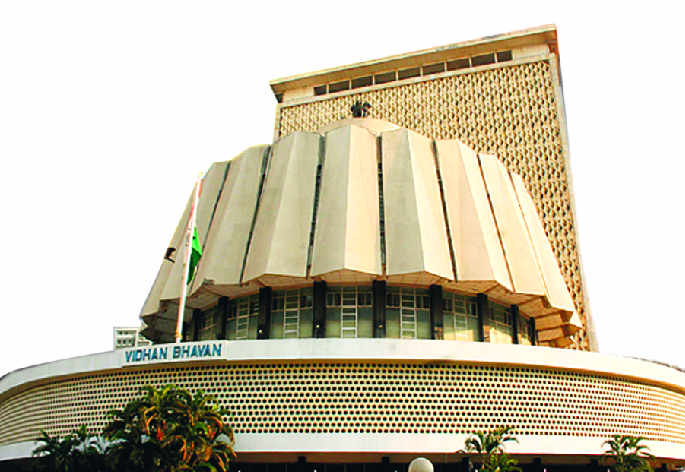 Wrestling again in hell in 'Karveer' N. Between them | ‘करवीर’मध्ये कुस्ती पुन्हा नरके-पी. एन. यांच्यातच Wrestling again in hell in 'Karveer' N. Between them | ‘करवीर’मध्ये कुस्ती पुन्हा नरके-पी. एन. यांच्यातच