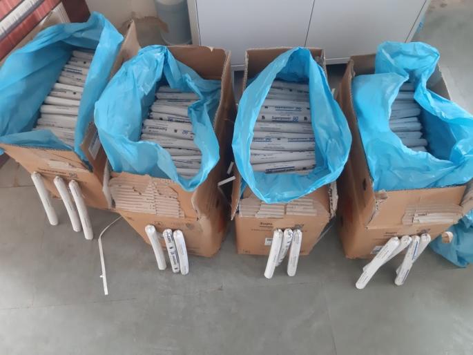 Large stock of gelatin explosives seized near Satara, two arrested along with trader | साताऱ्याजवळ जिलेटीन स्फोटकाचा मोठा साठा जप्त, व्यापाऱ्यासह दोघांना अटक