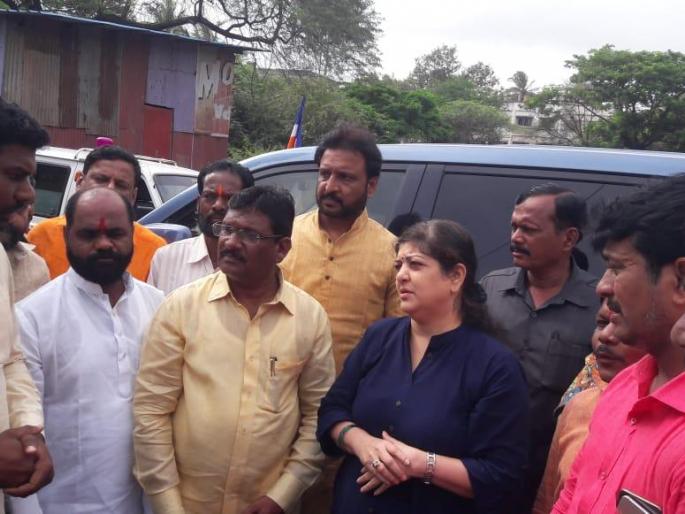 Community Efforts Needed to Survive Natural Disasters: Sharmila Thackeray | नैसर्गिक आपत्तीतून सावरण्यासाठी सामुदायिक प्रयत्न गरजेचे : शर्मिला ठाकरे Community Efforts Needed to Survive Natural Disasters: Sharmila Thackeray | नैसर्गिक आपत्तीतून सावरण्यासाठी सामुदायिक प्रयत्न गरजेचे : शर्मिला ठाकरे