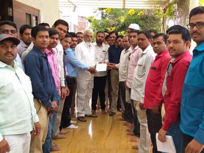 To the state pension for old pension | जुन्या पेन्शनसाठी राज्यमंत्र्यांना साकडे  To the state pension for old pension | जुन्या पेन्शनसाठी राज्यमंत्र्यांना साकडे