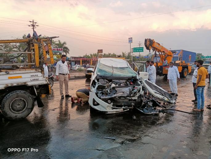 Horrific accident at Gonde fork; One serious, two injured | गोंदे फाट्यावर भीषण अपघात; एक गंभीर, दोन जखमी Horrific accident at Gonde fork; One serious, two injured | गोंदे फाट्यावर भीषण अपघात; एक गंभीर, दोन जखमी
