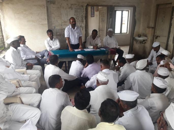 The government has decided to waive the entire loan of farmers | शासनाने शेतकऱ्यांची संपूर्ण कर्जमाफी करण्याचा ठराव The government has decided to waive the entire loan of farmers | शासनाने शेतकऱ्यांची संपूर्ण कर्जमाफी करण्याचा ठराव
