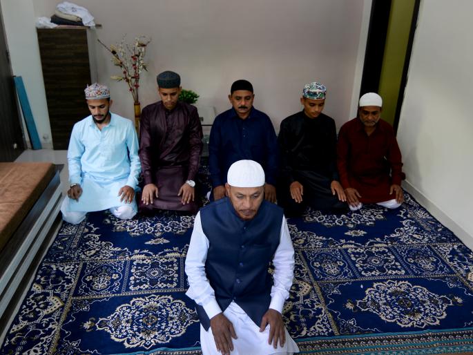 Ramadan Eid festivities in the city | शहरात रमजान ईद उत्साहात