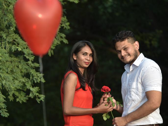 The flowers buds were become flowers, the trees were bloomed... | झाली फुले कळ्यांची, झाडे भरात आली... The flowers buds were become flowers, the trees were bloomed... | झाली फुले कळ्यांची, झाडे भरात आली...