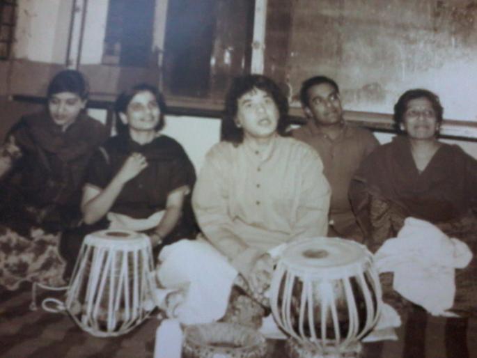 And then speak the tabla ... | और तब बोला तबला... And then speak the tabla ... | और तब बोला तबला...