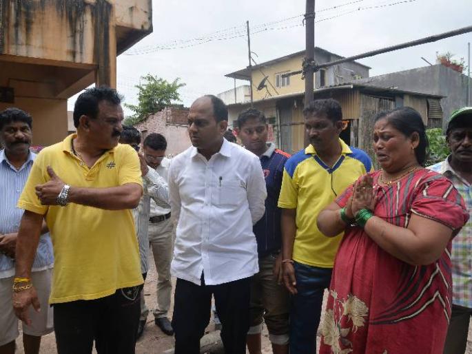 Haha due to overcrowding in Kolhapur: car | कोल्हापूरात अतिवृष्टीमुळे हाहा:कार Haha due to overcrowding in Kolhapur: car | कोल्हापूरात अतिवृष्टीमुळे हाहा:कार