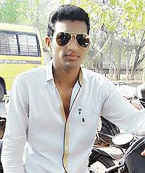 Suddenly, the sister got injured due to her sister-in-law | बहिणीला सासरी घेऊन जाणाºया भावावर काळाची झडप : बहीण गंभीर जखमी  Suddenly, the sister got injured due to her sister-in-law | बहिणीला सासरी घेऊन जाणाºया भावावर काळाची झडप : बहीण गंभीर जखमी