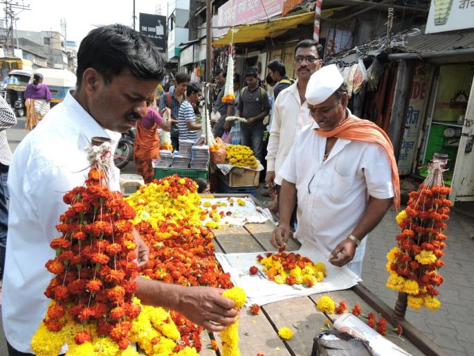 The markets in Satara city on the last Thursday of the month of Satara are full circle | मार्गशीर्ष महिन्याच्या शेवटच्या गुरुवारी सातारा शहरातील बाजारपेठ फुलली