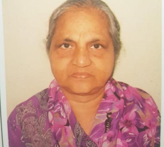 Elderly man commits suicide in a small lake in Satara | साताऱ्यात फुटक्या तलावात वृद्धेची आत्महत्या Elderly man commits suicide in a small lake in Satara | साताऱ्यात फुटक्या तलावात वृद्धेची आत्महत्या