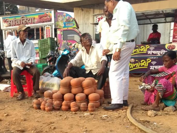  At Capricorn, festive season, expensive, sesame seeds became expensive | मकर संक्रांत सणावर महागाईचे सावट, सुगड, तीळगूळ महागले