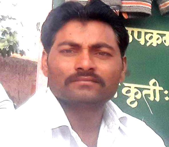 A killer in a private mini bus and a two-wheeler accident | खासगी मिनी बस व दुचाकीच्या अपघातात एक ठार