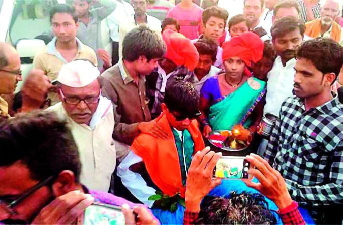 Blind Seal Spiral Welcome | अंध साहीलचे विरुळात जंगी स्वागत