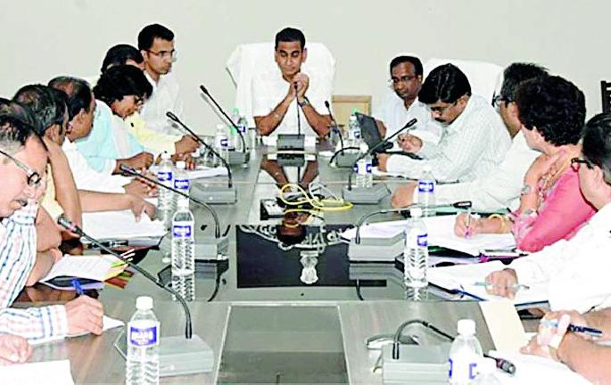 The 'Dham' water coming from underground water channels will be in the middle | भूमिगत जलवाहिनीद्वारे ‘धाम’चे पाणी येणार वर्धेत