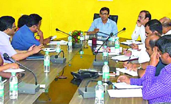 40 crore loan in the district | जिल्ह्यात ४० कोटींचे कर्ज 40 crore loan in the district | जिल्ह्यात ४० कोटींचे कर्ज