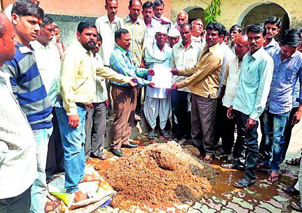 Displaced 650 hectares of crop | ६५० हेक्टरवरचे पीक उद्ध्वस्त