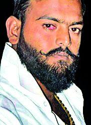 Congress corporator boy son's murderous blood | काँग्रेस नगरसेवक पुत्राचा निर्घृण खून