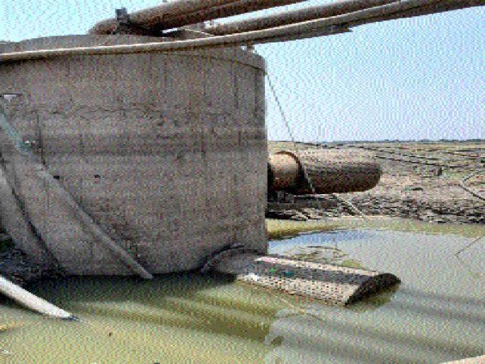 The leak to the government safe in the name of amendment | दुरुस्तीच्या नावाखाली सरकारी तिजोरीला गळती The leak to the government safe in the name of amendment | दुरुस्तीच्या नावाखाली सरकारी तिजोरीला गळती