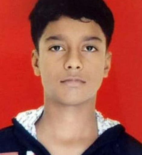 Ninad Kamble from Gadchiroli district in CBSE Pattern X examination | सीबीएसई पॅटर्न दहावीच्या परीक्षेत निनाद कांबळे गडचिरोली जिल्ह्यातून प्रथम Ninad Kamble from Gadchiroli district in CBSE Pattern X examination | सीबीएसई पॅटर्न दहावीच्या परीक्षेत निनाद कांबळे गडचिरोली जिल्ह्यातून प्रथम