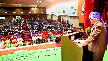 Due to the support of Dalits, strengthening the movement of Baba Saheb | दलितेतरांच्या सहकार्यामुळे बाबासाहेबांच्या चळवळीला बळ