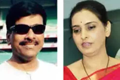 Another case has been registered in Baramati against Hanumant Nazirkar and his wife, the suspended joint director of town planning department | नगररचना विभागाचे निलंबित सहसंचालक हनुमंत नाझीरकर यांच्यासह पत्नीविरोधात बारामतीत आणखी एक गुन्हा दाखल Another case has been registered in Baramati against Hanumant Nazirkar and his wife, the suspended joint director of town planning department | नगररचना विभागाचे निलंबित सहसंचालक हनुमंत नाझीरकर यांच्यासह पत्नीविरोधात बारामतीत आणखी एक गुन्हा दाखल