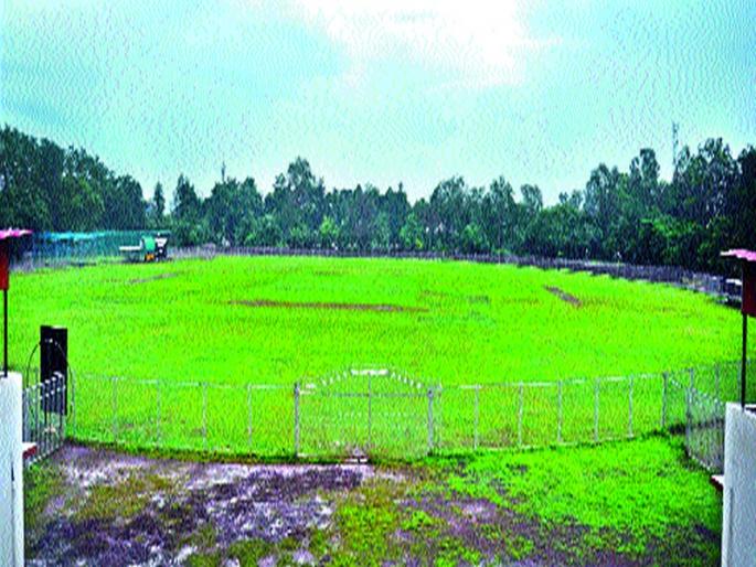 Golf club's stale renovation completed by April | गोल्फ क्लबचे रखडललेले नूतनीकरण एप्रिलपर्यंत पूर्ण Golf club's stale renovation completed by April | गोल्फ क्लबचे रखडललेले नूतनीकरण एप्रिलपर्यंत पूर्ण