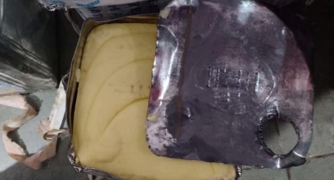 700 kg of Khawa from Rajasthan seized in Akola | राजस्थानमधून आणलेला दर्जाहीन ७०० किलो खवा जप्त 700 kg of Khawa from Rajasthan seized in Akola | राजस्थानमधून आणलेला दर्जाहीन ७०० किलो खवा जप्त