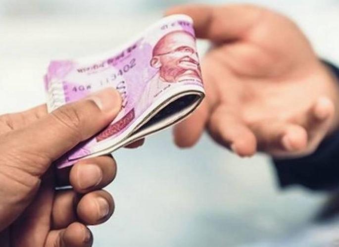 The bureaucrats of the City Survey in Nagpur finally arrested | उपराजधानीतील ‘सिटी सर्व्हे’चा लाचखोर कर्मचारी अखेर गजाआड The bureaucrats of the City Survey in Nagpur finally arrested | उपराजधानीतील ‘सिटी सर्व्हे’चा लाचखोर कर्मचारी अखेर गजाआड